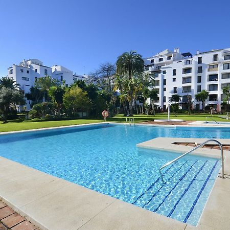 Club Jardines Del Puerto Apartment Марбеля Екстериор снимка