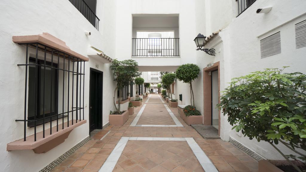 Club Jardines Del Puerto Apartment Марбеля Екстериор снимка