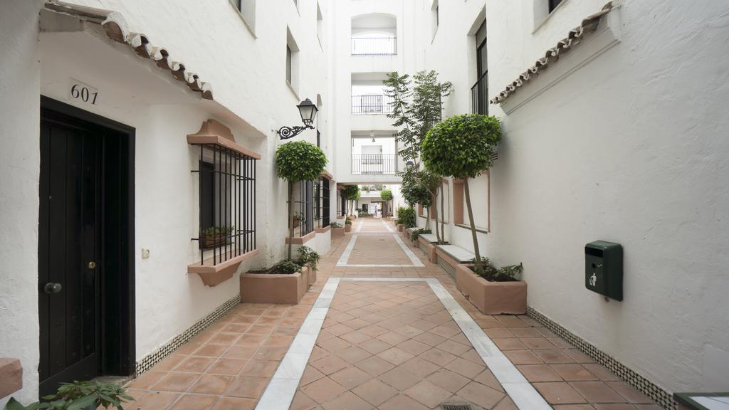Club Jardines Del Puerto Apartment Марбеля Екстериор снимка