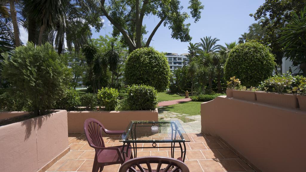 Club Jardines Del Puerto Apartment Марбеля Екстериор снимка