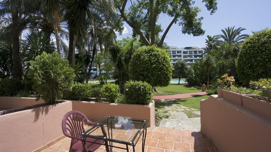 Club Jardines Del Puerto Apartment Марбеля Екстериор снимка