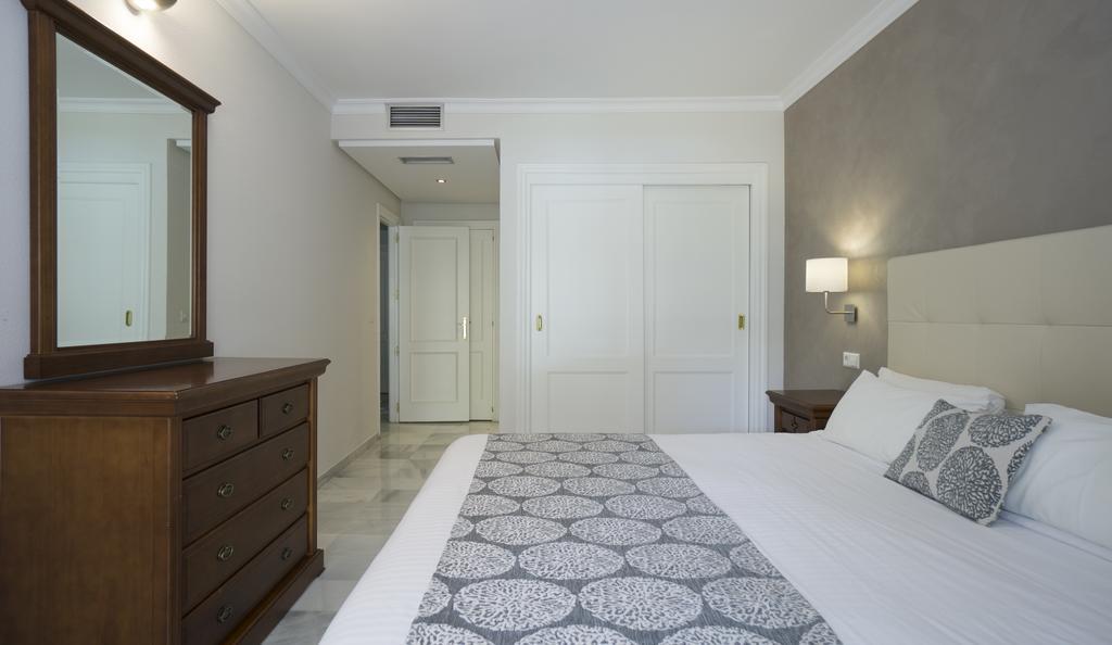 Club Jardines Del Puerto Apartment Марбеля Екстериор снимка