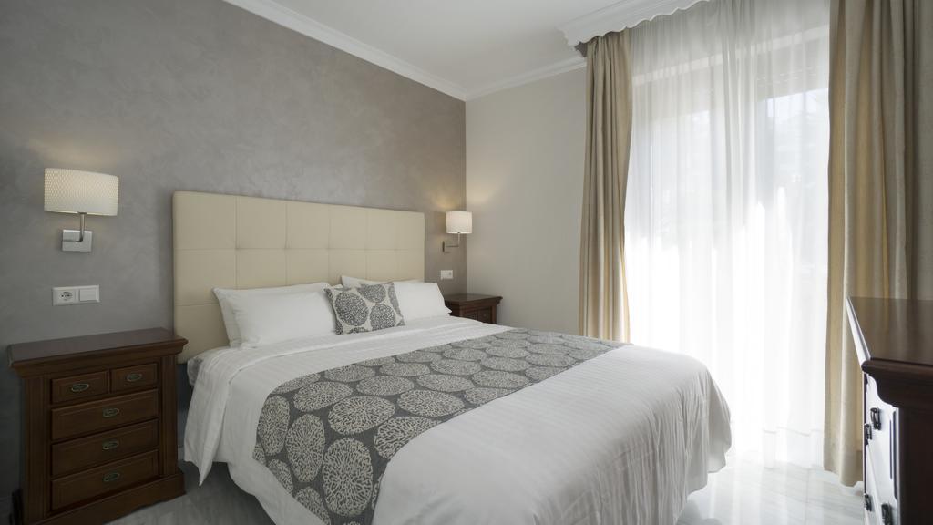 Club Jardines Del Puerto Apartment Марбеля Екстериор снимка