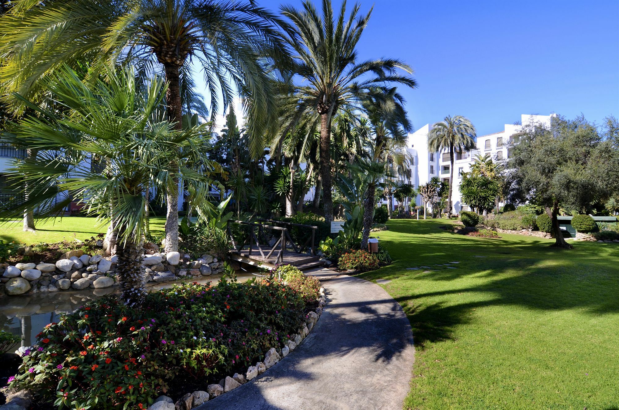 Club Jardines Del Puerto Apartment Марбеля Екстериор снимка